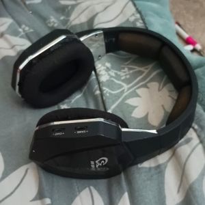 Huhd gaming headset.